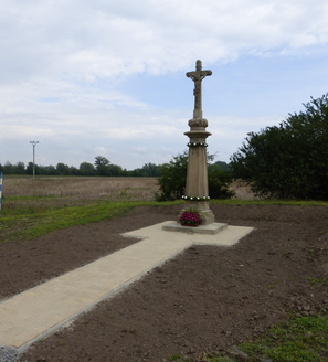 Kříž na  levém břehu řeky Hané